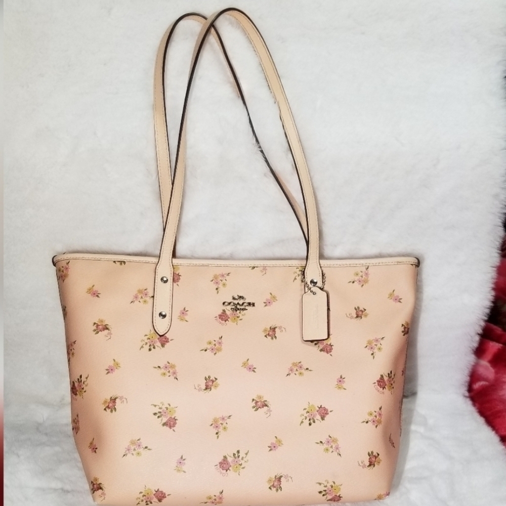 Rare pink floral rose Coach tote bag